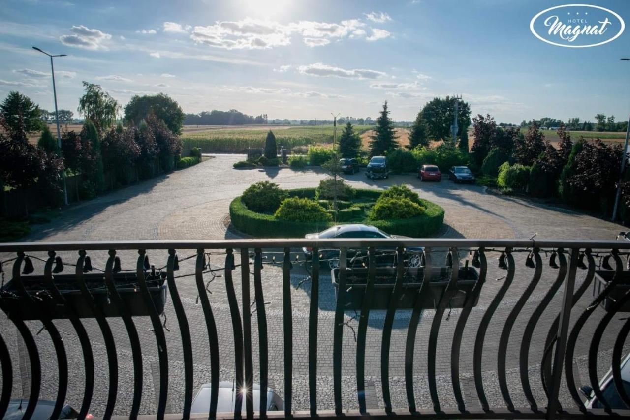 Hotel Magnat Słupca Екстериор снимка