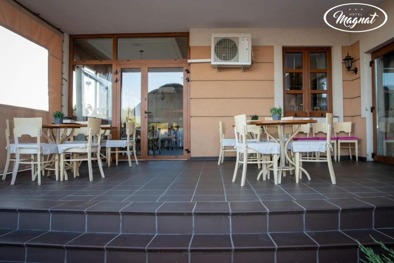 Hotel Magnat Słupca Екстериор снимка