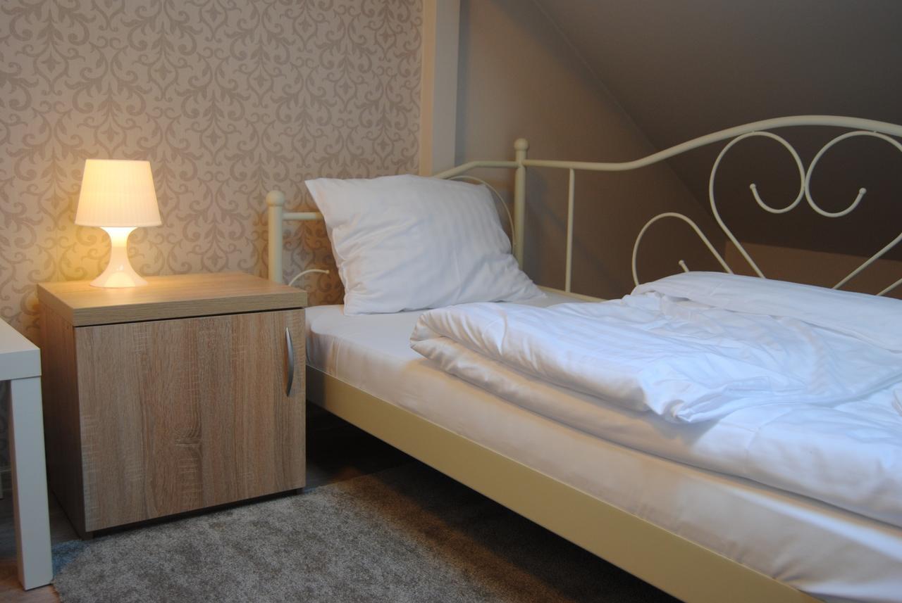 Hotel Magnat Słupca Стая снимка